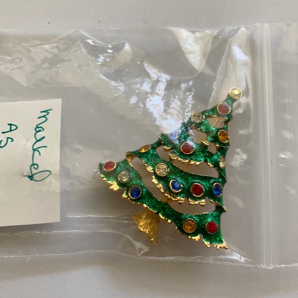 Vintage green Christmas tree brooch - Picture 3 of 3